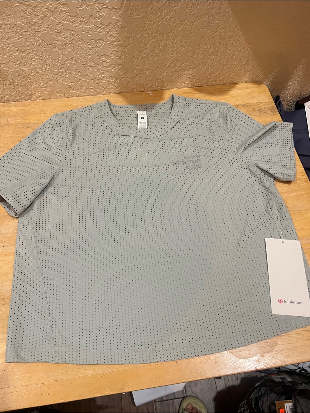 lululemon athletica Breathable Run short Sleeve *Graphic Color:JDGR